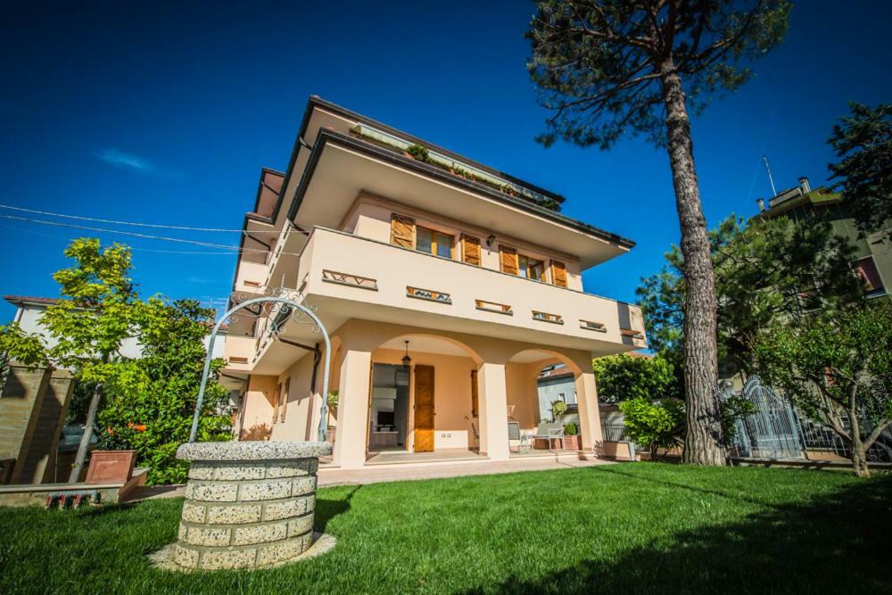 Appartamenti Vicino Al Mare Civitanova Marche Kültér fotó
